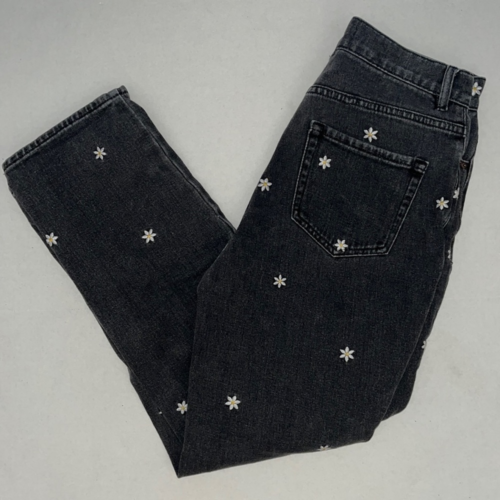 Pacsun high rise straight jeans with embroidered flowers